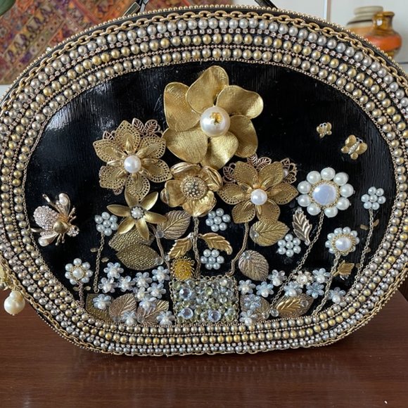 Stunning Upcycled Large Round Faux Patent Leather Handcrafted Handbag - Picture 12 of 12